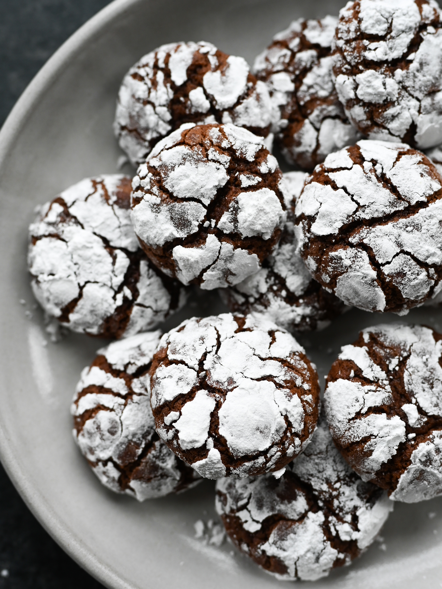 Chocolate Crinkle Cookies: Decadent & Rich Cookie Recipe