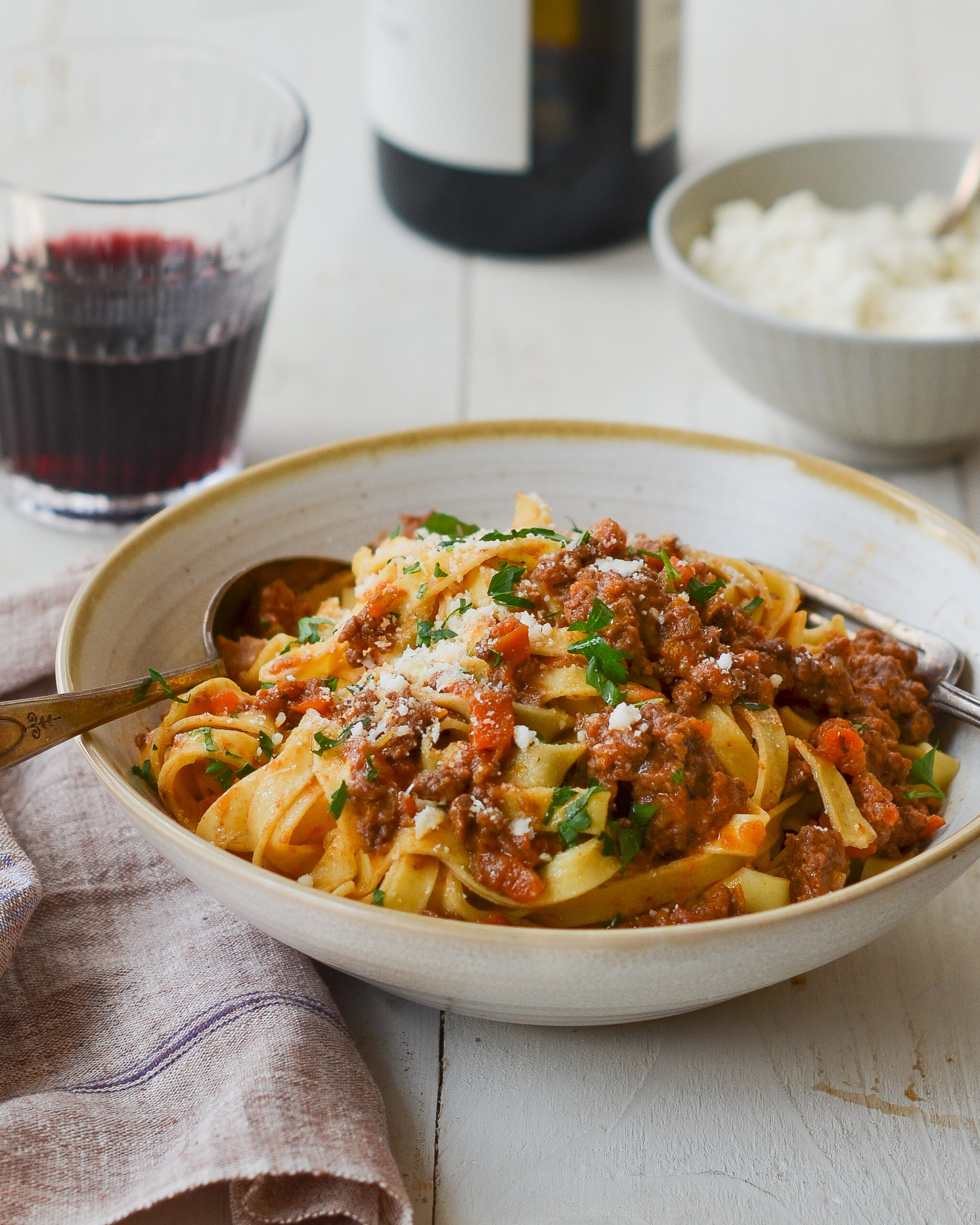 Linguine with Bolognese Sauce - Recipes For Holidays