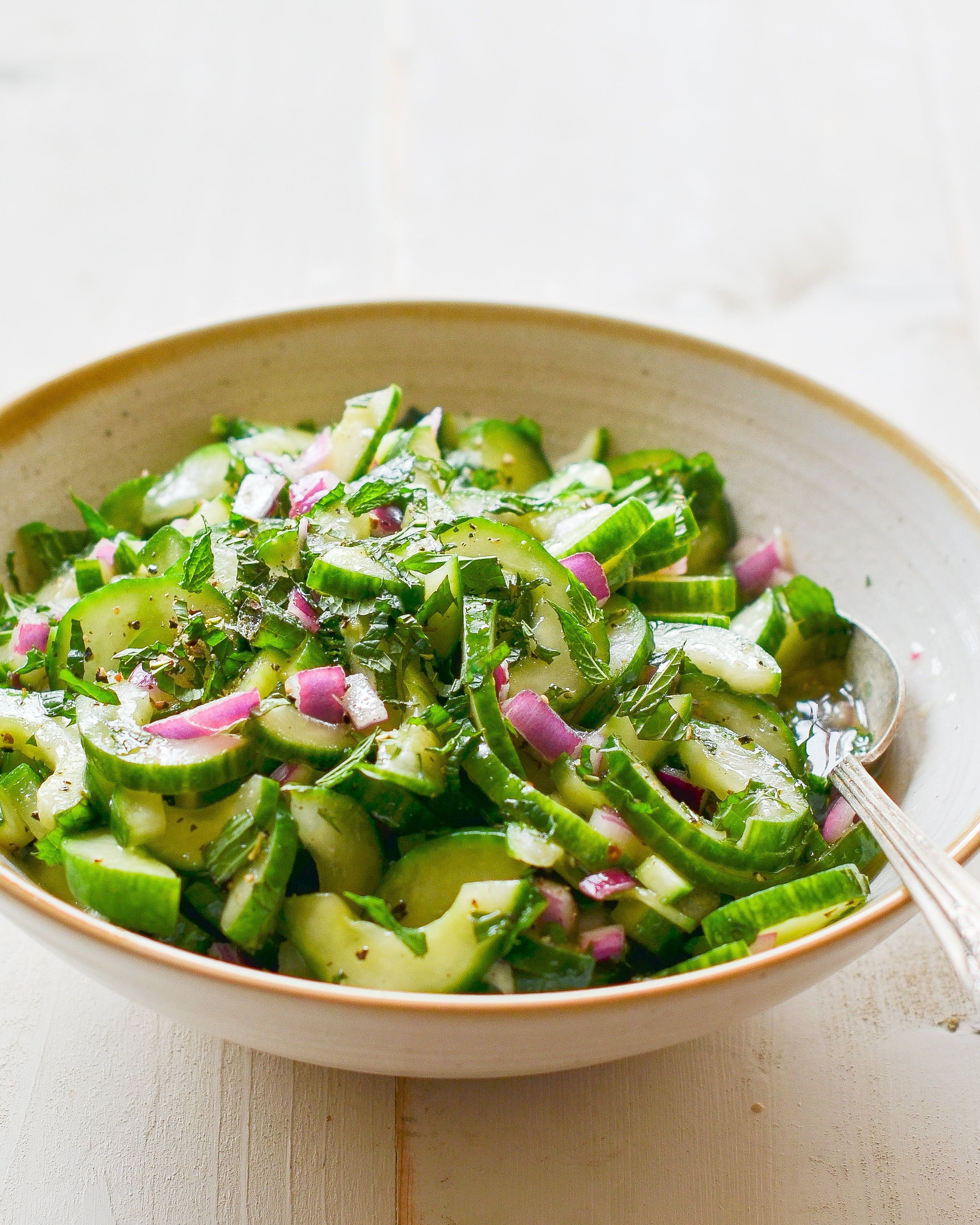 Green Salad Recipe for Beginners  Green salad recipes, Delicious