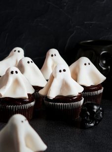 ghost cupcakes