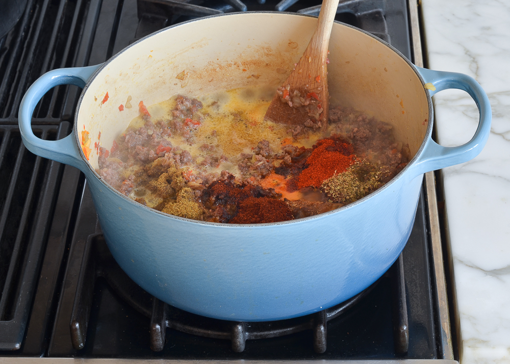 how to make ground beef chili