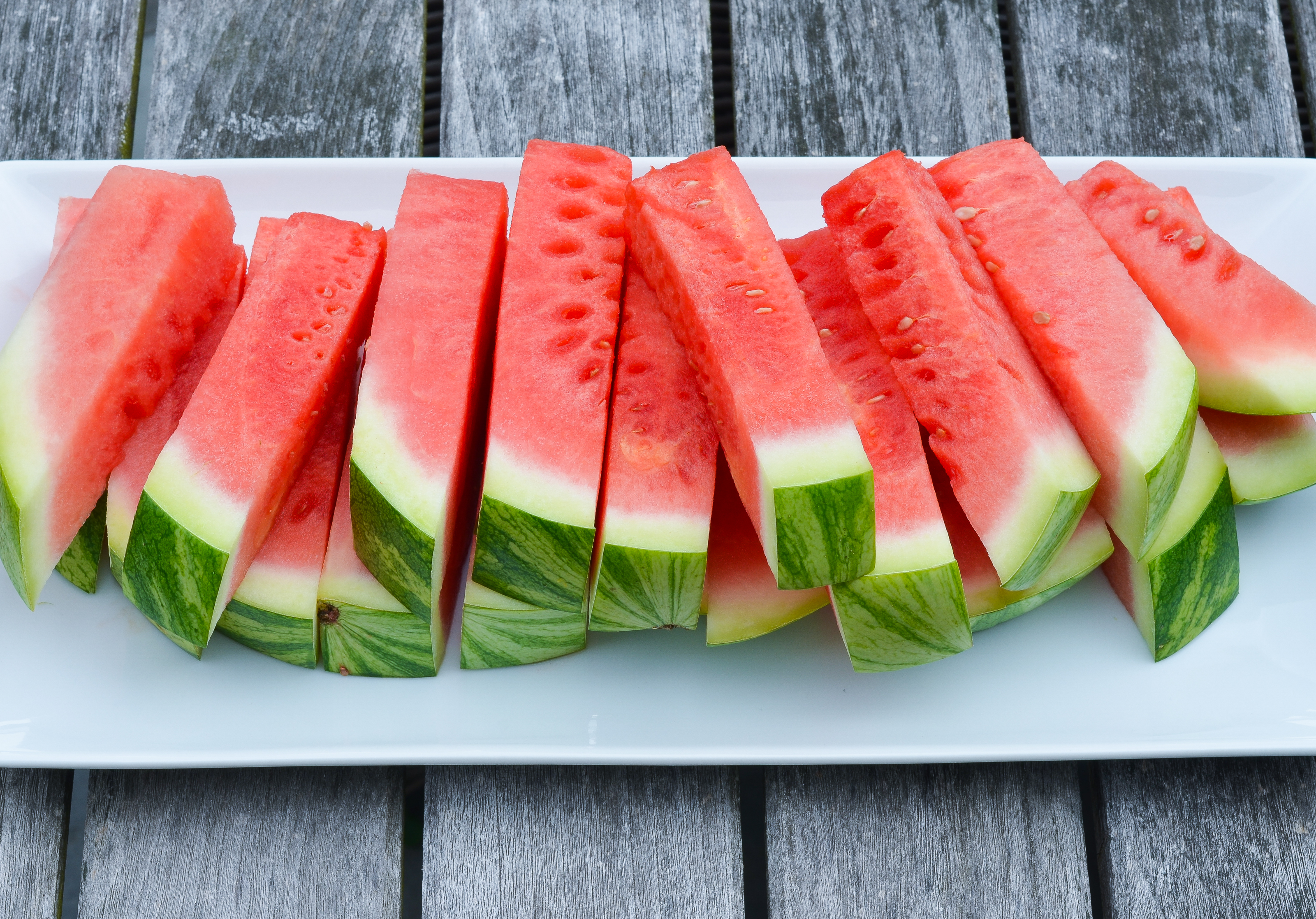 how to cut watermelon for a fruit platter