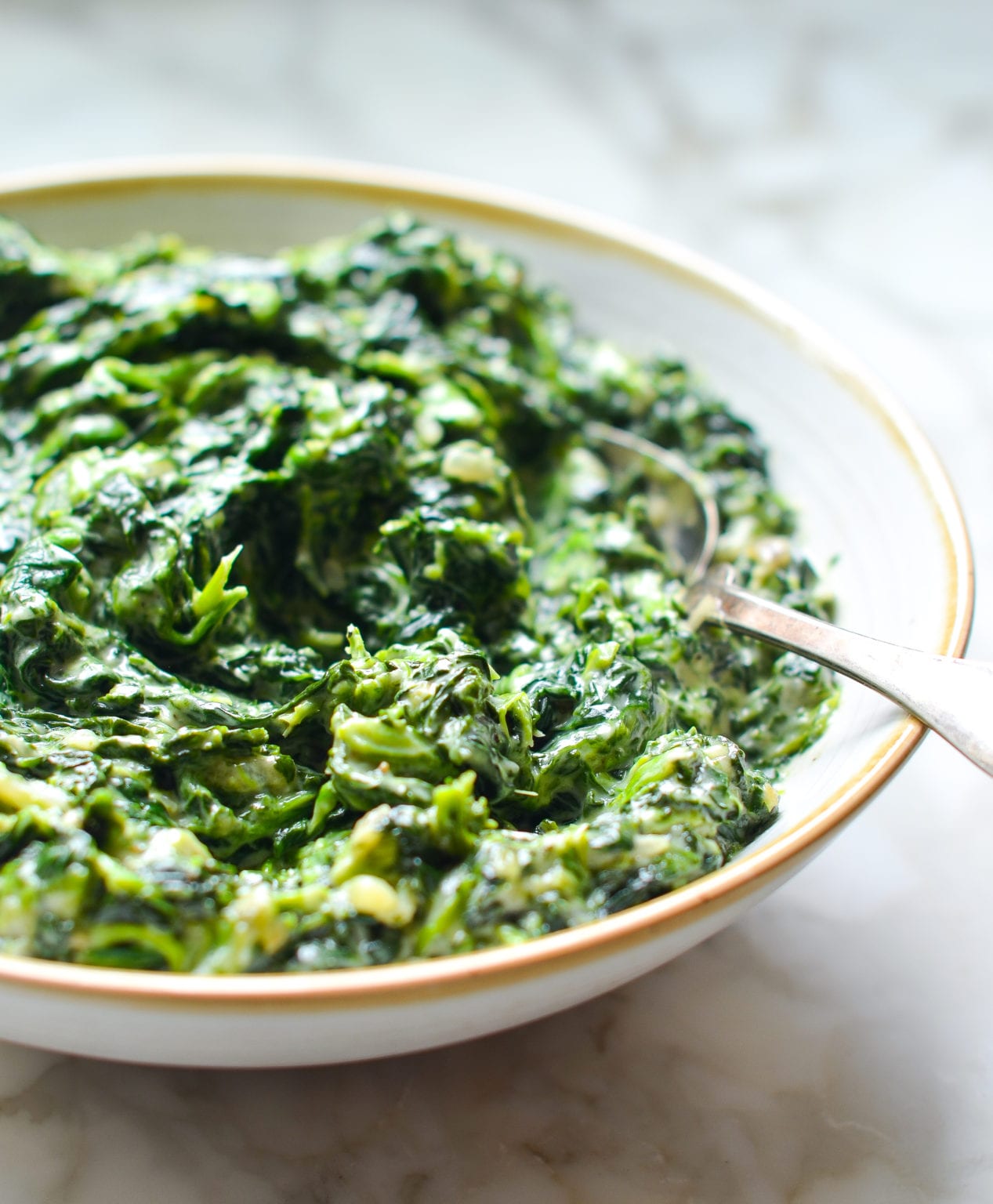 easy-spinach-dip-in-bread-bowl-recipe