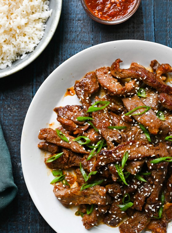 bulgogi on platter with rice and hot sauce