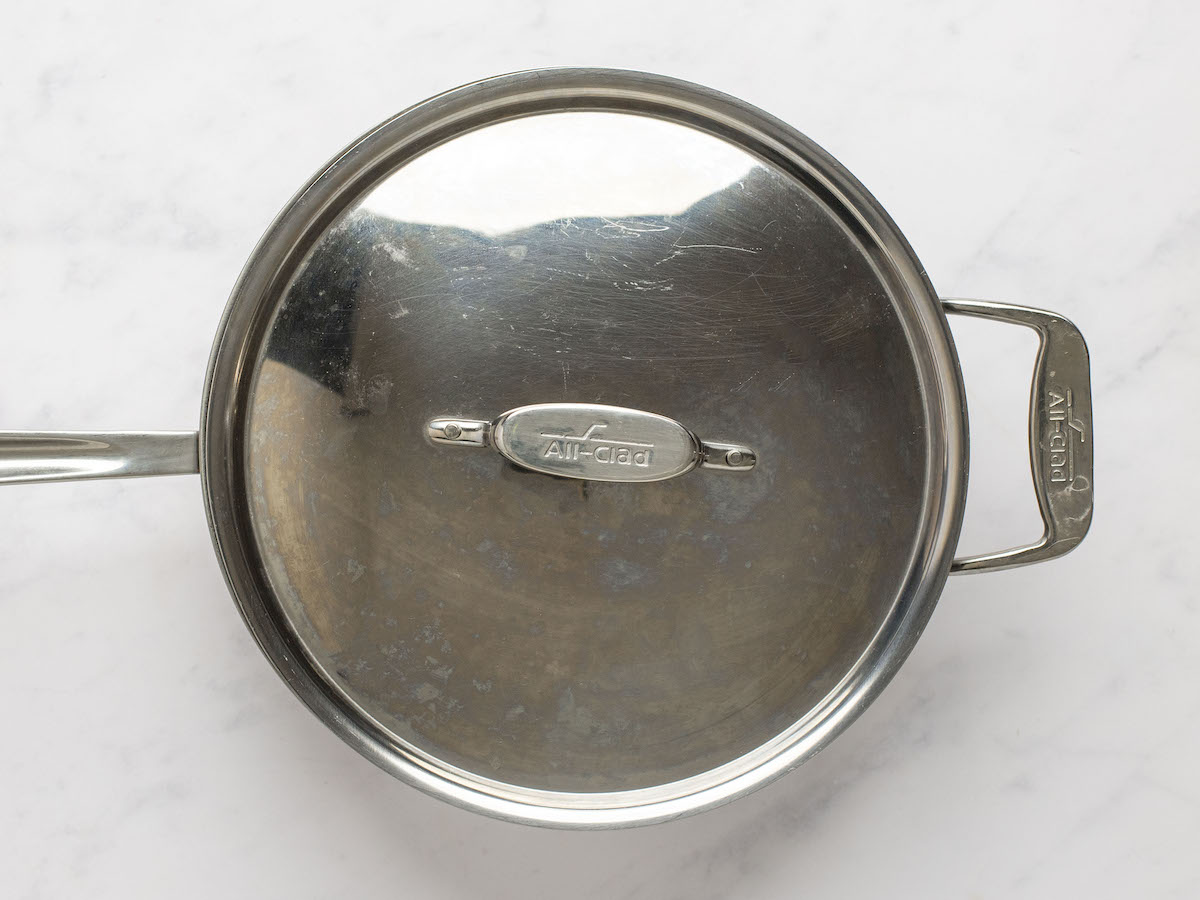 skillet covered with a lid