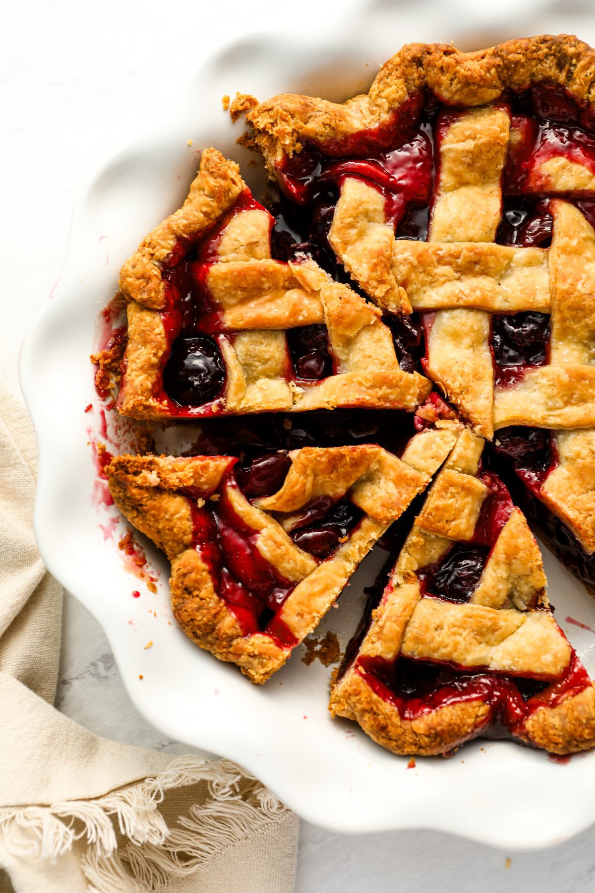 sliced cherry pie