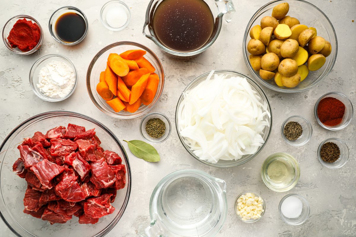 Hungarian goulash ingredients