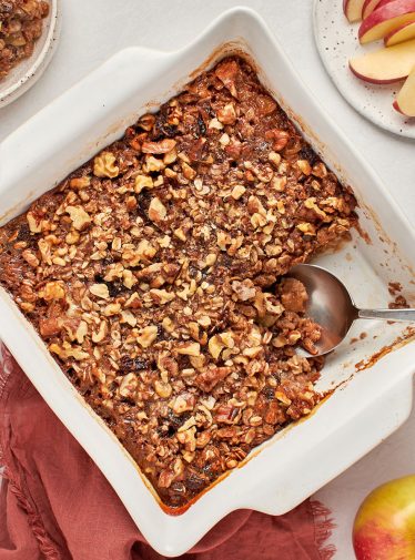 baked oatmeal with apples