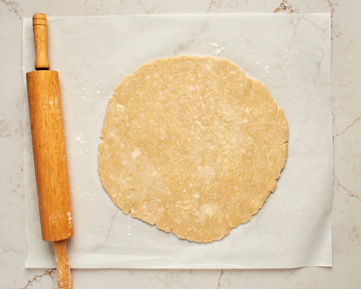 rolled pie crust with rolling pin